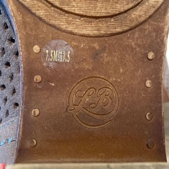 Lucky Brand Women's perforated Suede Ankle Boots - Brown size 7.5 - Picture 6 of 7
